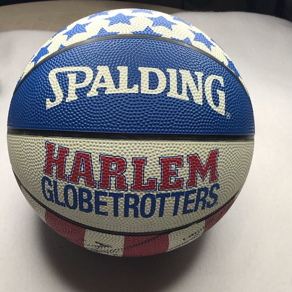 signed globetrotters ball